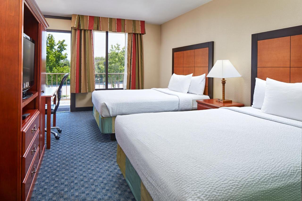 La Quinta By Wyndham Thousand Oaks-newbury Park 3*
