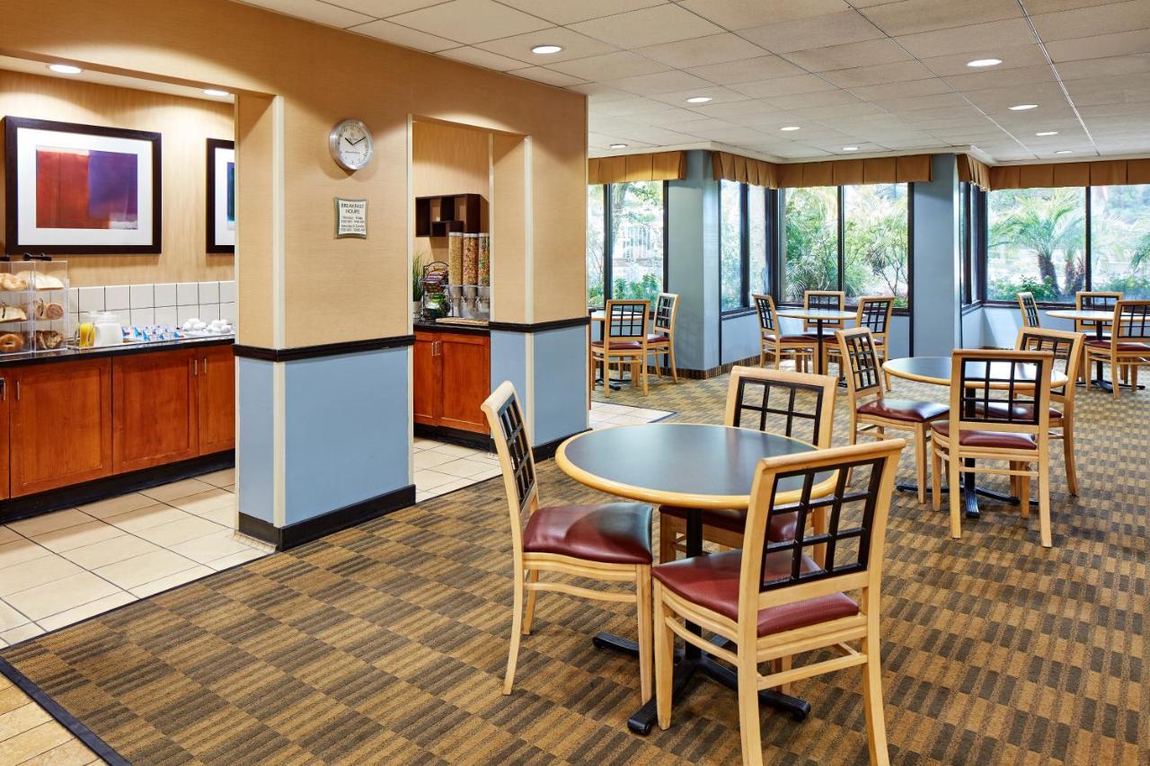 La Quinta By Wyndham Thousand Oaks-newbury Park 3*