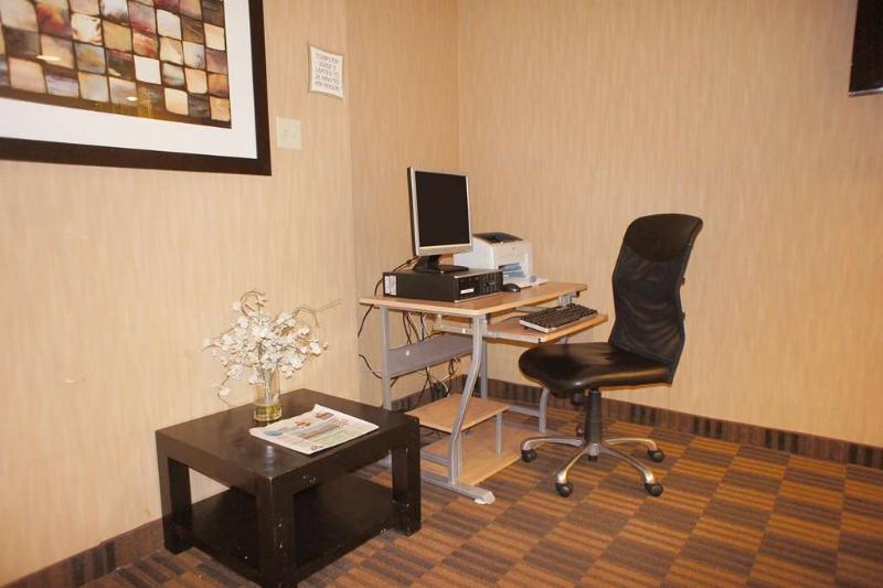 Hotel La Quinta By Wyndham Thousand Oaks-newbury Park 3*