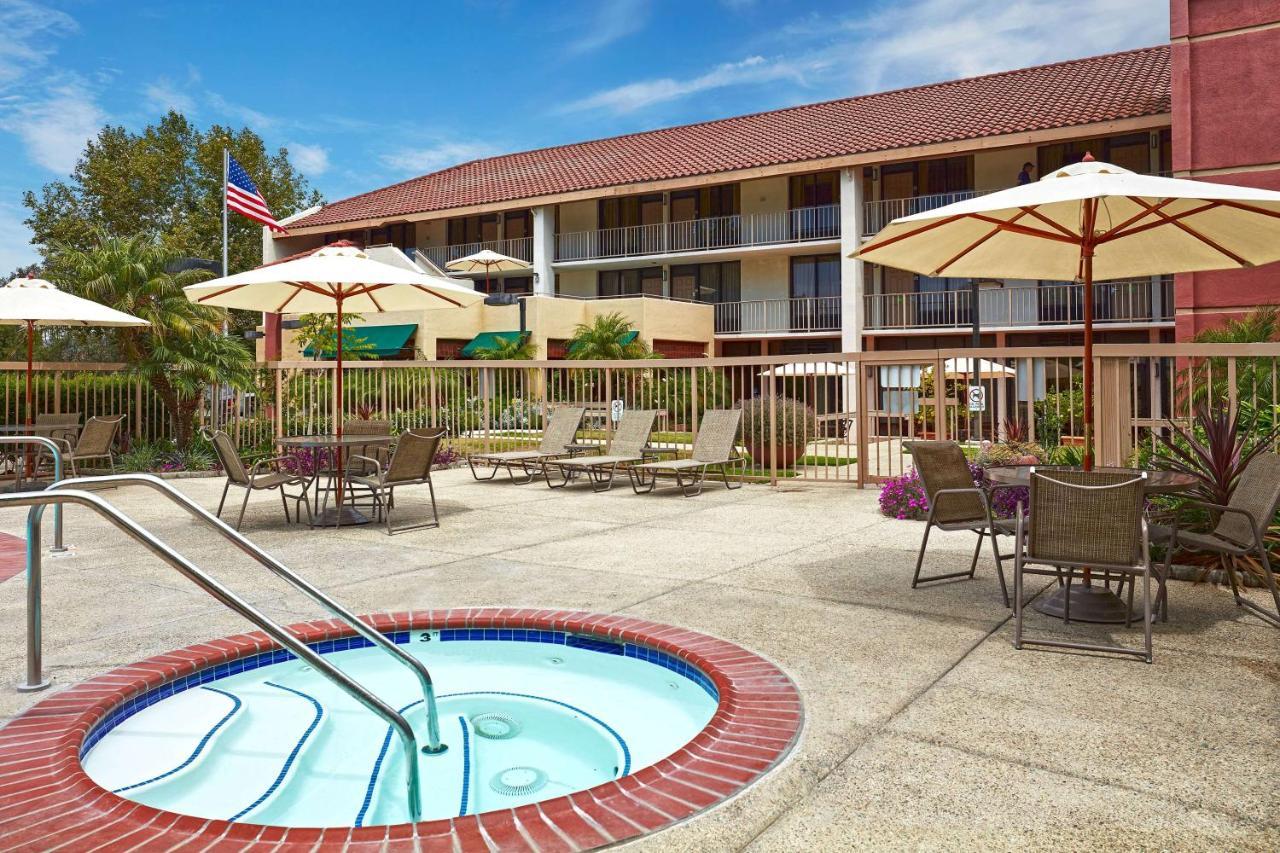 La Quinta By Wyndham Thousand Oaks-newbury Park Hotel