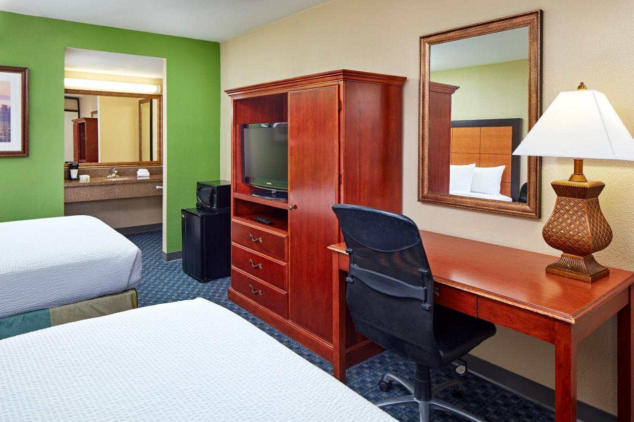 La Quinta By Wyndham Thousand Oaks-newbury Park 3*